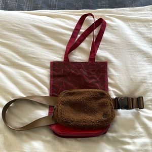 Lululemon Everywhere Belt Bag (EBB)